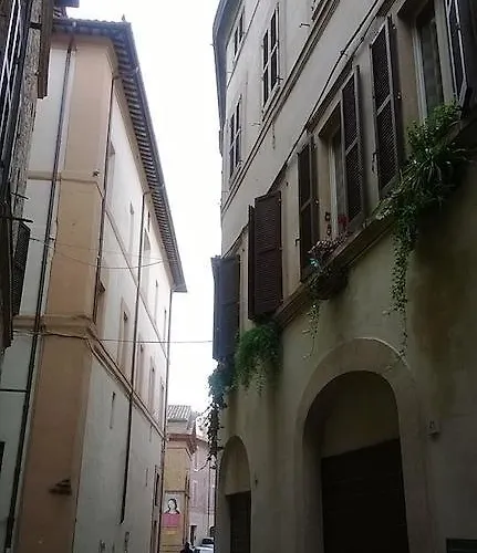 게스트하우스 La Giostra Di 3*